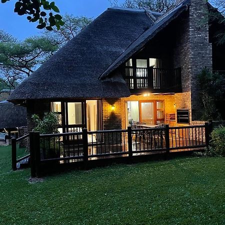 Inyamatane Luxury Lodge Хейзивью Экстерьер фото